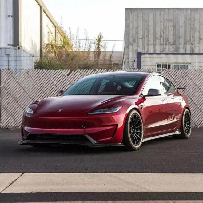 赛道利器全面进化！特斯拉Model 3P
